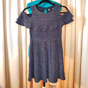 0109. Totally Packable, Easy to wear ~ Double Ruffle ~ & Sparkly!